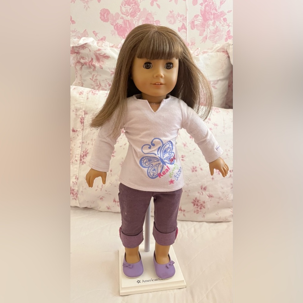 Look Alike American Girl Doll! All dresses, and original outfits Included!!